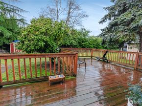 1055 S 317th Street, Federal Way WA 98003