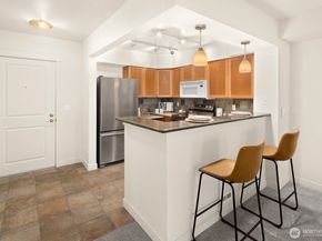 1545 NW 57th Street 422, Seattle WA 98107