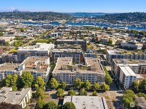 1545 NW 57th Street 422, Seattle WA 98107