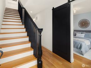 1535 Grandview Place E, Seattle WA 98112