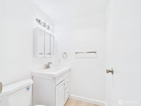 32142 46th Place SW M6, Federal Way WA 98023