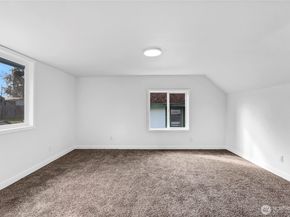 12034 68th Avenue S, Seattle WA 98178