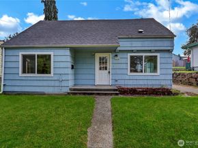 12034 68th Avenue S, Seattle WA 98178