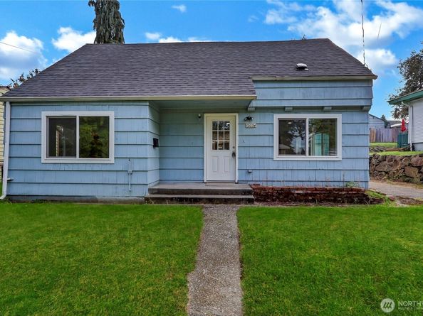 12034 68th Avenue S, Seattle WA 98178
