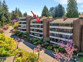 10911 D Glen Acres Drive S, Seattle WA 98168