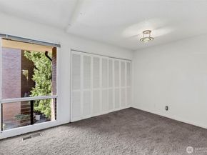 10911 D Glen Acres Drive S, Seattle WA 98168