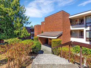 10911 D Glen Acres Drive S, Seattle WA 98168