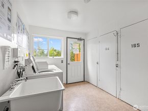 5713 122nd Avenue SE 165, Bellevue WA 98006