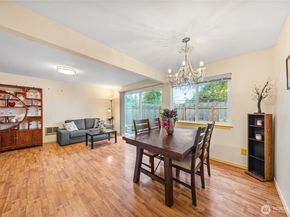 5713 122nd Avenue SE 165, Bellevue WA 98006