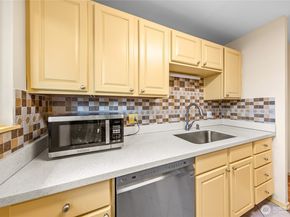 5713 122nd Avenue SE 165, Bellevue WA 98006