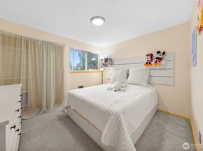 5713 122nd Avenue SE 165, Bellevue WA 98006