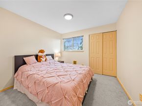 5713 122nd Avenue SE 165, Bellevue WA 98006