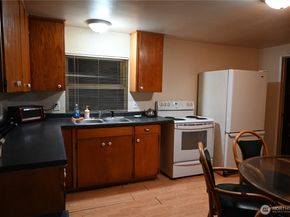 4177 State Hwy 3 W, Bremerton WA 98312