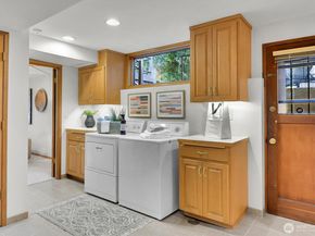 19045 46th Avenue NE, Lake Forest Park WA 98155