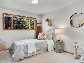 19045 46th Avenue NE, Lake Forest Park WA 98155