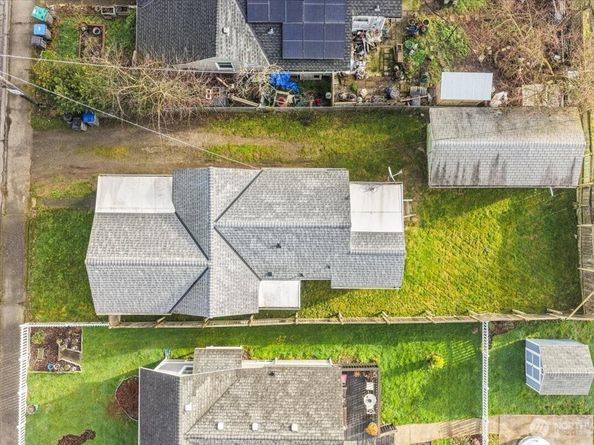 1929 11th Street, Bremerton WA 98337