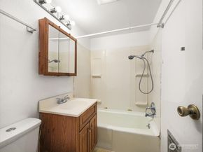 1929 11th Street, Bremerton WA 98337