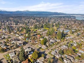 1929 11th Street, Bremerton WA 98337