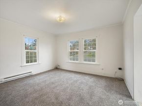 1929 11th Street, Bremerton WA 98337