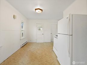 1929 11th Street, Bremerton WA 98337