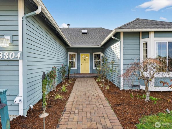 18304 68th Avenue W, Lynnwood WA 98037