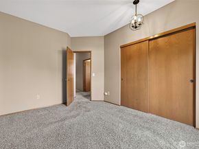 18304 68th Avenue W, Lynnwood WA 98037