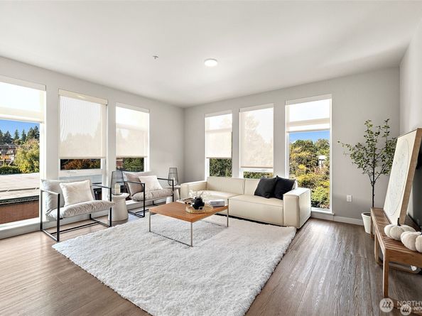 1085 103rd Avenue NE 227, Bellevue WA 98004