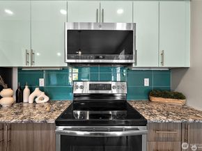 1085 103rd Avenue NE 227, Bellevue WA 98004