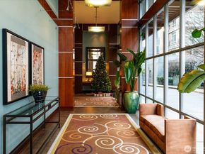 211 Kirkland Ave 415, Kirkland WA 98033