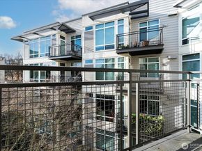 211 Kirkland Ave 415, Kirkland WA 98033