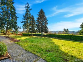 16126 Tiger Mountain Road SE, Issaquah WA 98027