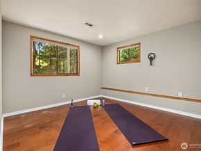 5981 Lynwood Center Road NE, Bainbridge Island WA 98110