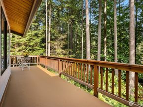 5981 Lynwood Center Road NE, Bainbridge Island WA 98110