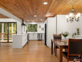 5981 Lynwood Center Road NE, Bainbridge Island WA 98110