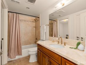 410 8th Avenue W, Kirkland WA 98033
