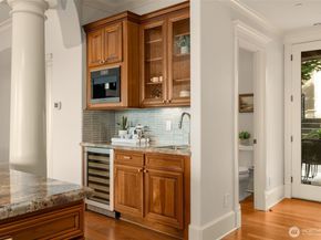 410 8th Avenue W, Kirkland WA 98033