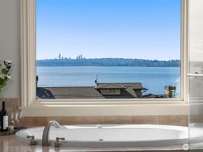410 8th Avenue W, Kirkland WA 98033