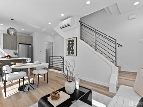 1208 C NW 83rd Street, Seattle WA 98117