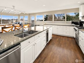 1500 Magnolia Way W, Seattle WA 98199