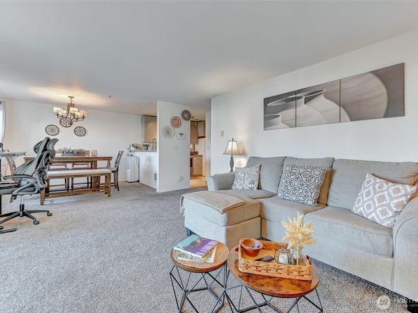 5000 Lake Washington Boulevard NE F105, Renton WA 98056