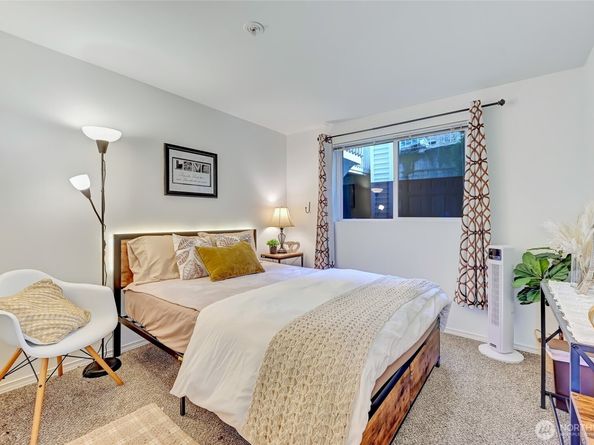 5000 Lake Washington Boulevard NE F105, Renton WA 98056