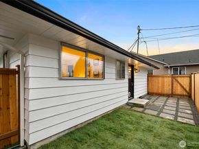 2108 Summit Avenue 3, Everett WA 98201