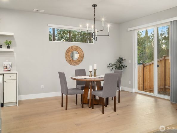 22210 80th Avenue W, Edmonds WA 98026