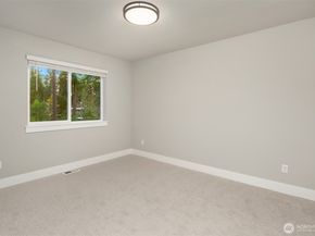 22210 80th Avenue W, Edmonds WA 98026