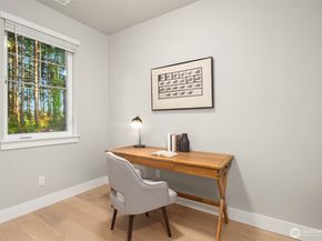 22210 80th Avenue W, Edmonds WA 98026