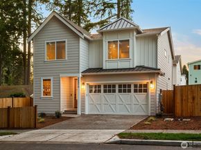 22210 80th Avenue W, Edmonds WA 98026