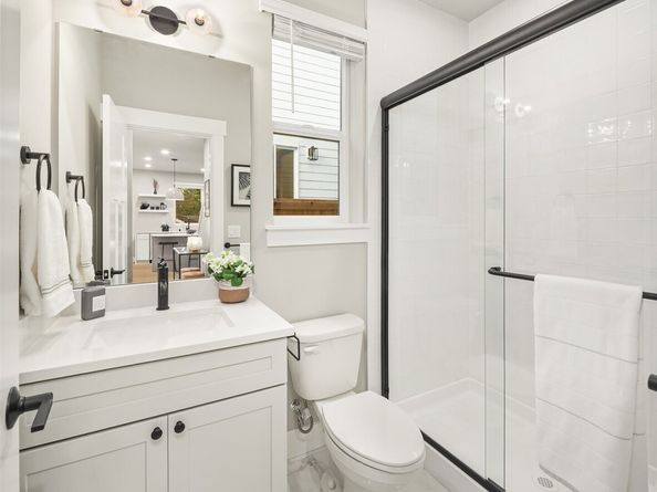 22210 80th Avenue W, Edmonds WA 98026