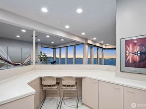 3089 Alki Avenue SW 2, Seattle WA 98116