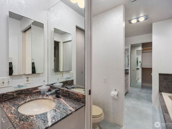 3089 Alki Avenue SW 2, Seattle WA 98116