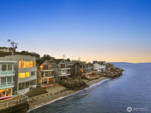 3089 Alki Avenue SW 2, Seattle WA 98116